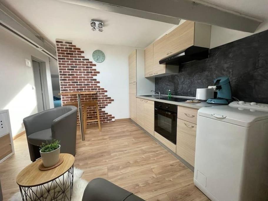 Edouard 2. Logement Complet. Charleville-Mezieres Exterior photo